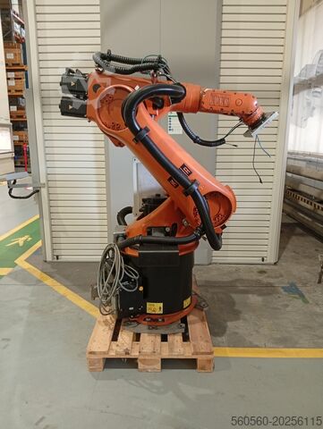 Industrial robot KUKA KR60_3 C2 FLR ZH02