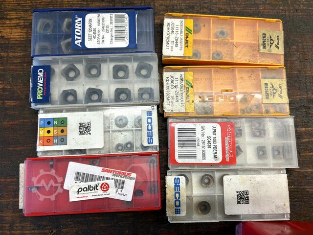 Arbetsbänk med innehåll GÖDDE Workbench with contents