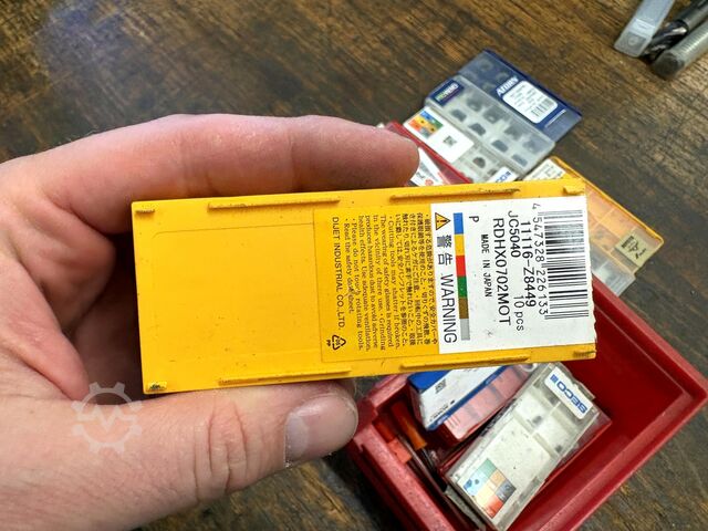 Arbetsbänk med innehåll GÖDDE Workbench with contents