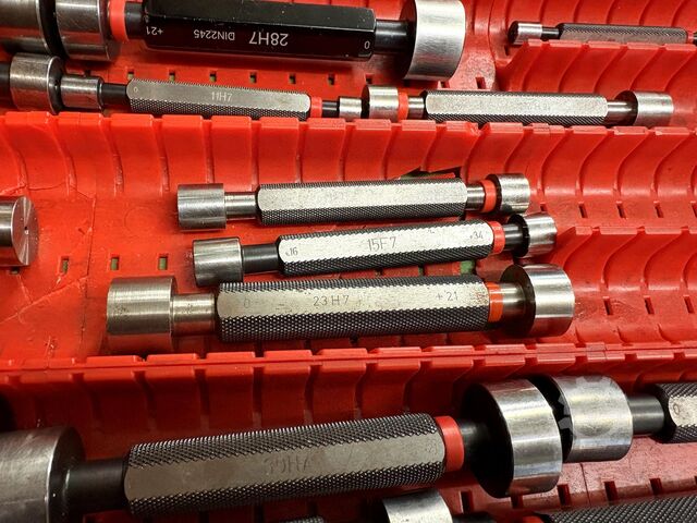 Arbetsbänk med innehåll GÖDDE nan