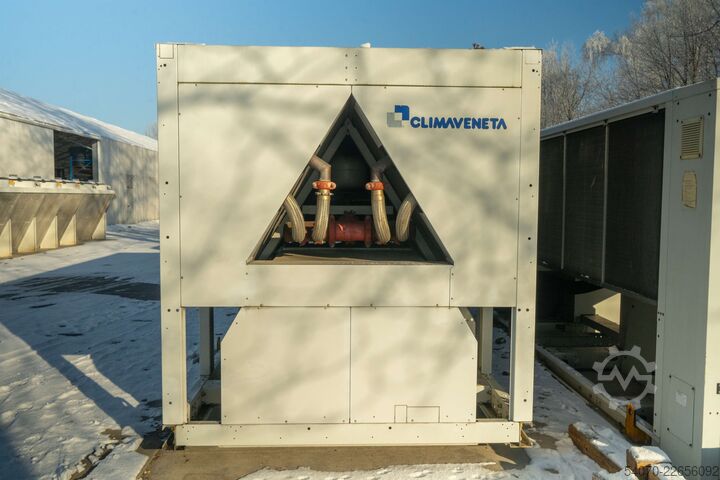 Răcitor Used Industrial Chiller CLIMAVENETA - 642 kW | With warranty