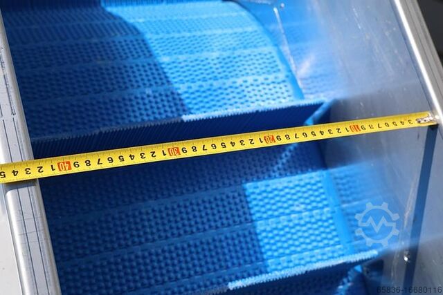 STC Invoerband STC in-feed conveyor belt