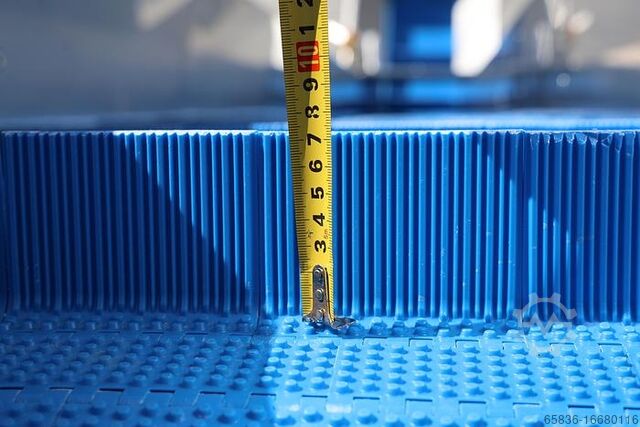 STC Invoerband STC in-feed conveyor belt