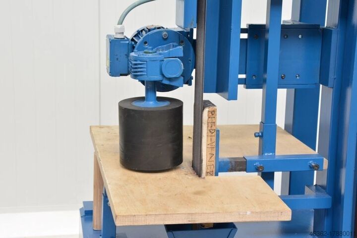 Lange bandschuurmachine Szlifierka Pionowa