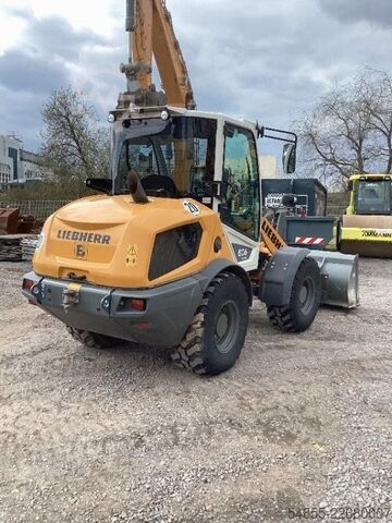 Hjullastare LIEBHERR L506 Compact