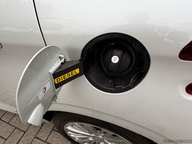 Skåpbil PEUGEOT 208 1.6 Active BlueHDi 100 STOP & START