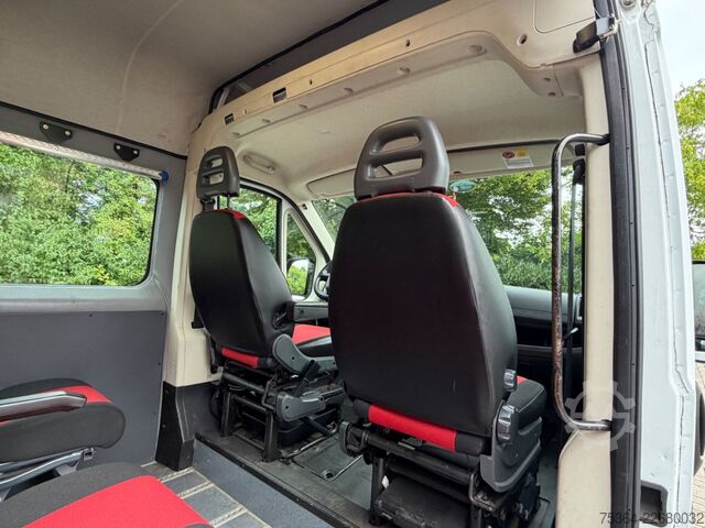 Minibuss FIAT Ducato 2.3 Multijet Maxi 5 Sitze Rollstullift