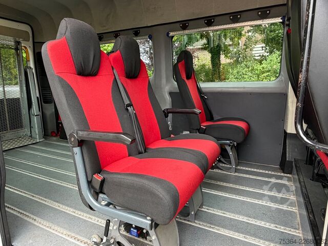 Minibuss FIAT Ducato 2.3 Multijet Maxi 5 Sitze Rollstullift