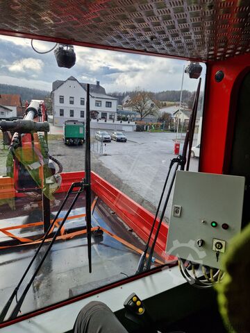 Truck with crane Mercedes-Benz Arocs 3552