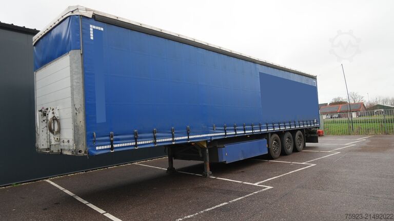 Csúszó ponyvák Schmitz 3 AXLE CURTAINSIDE TRAILER