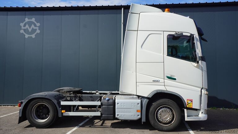 Standard-SZM Volvo FH 460 Globetrotter tractor unit