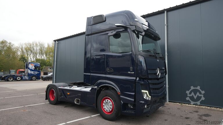 Standard-SZM Mercedes-Benz Actros 1945 GigaSpace tractor unit