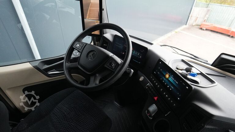 Standard-SZM Mercedes-Benz Actros 1945 GigaSpace tractor unit