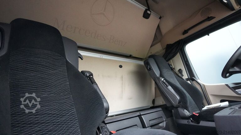 Standard-SZM Mercedes-Benz Actros 1945 GigaSpace tractor unit