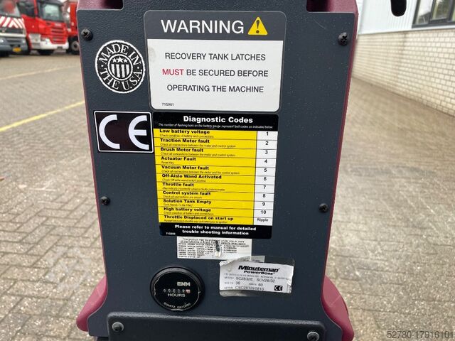 Schrobzuigmachine MINUTEMAN Powerboss SC2832E