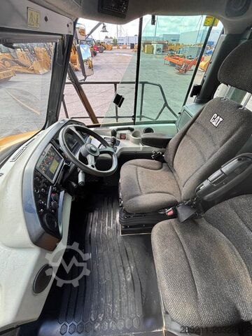 Φορτηγό ανατρεπόμενο CAT 745 C (CE /Low Hours)