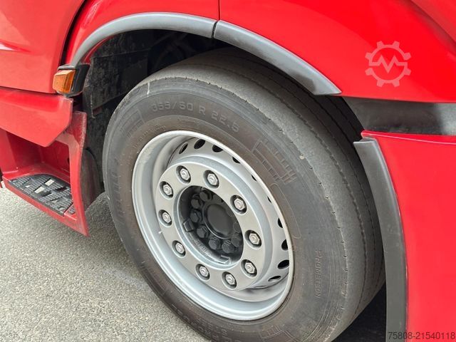 Volume tractor unit MERCEDES-BENZ Actros 1845 X-LOW Retarder 2Tanks ACC