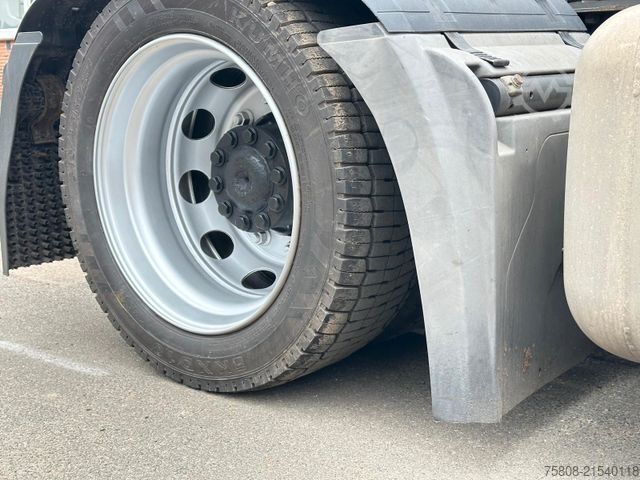 Volume tractor unit MERCEDES-BENZ Actros 1845 X-LOW Retarder 2Tanks ACC