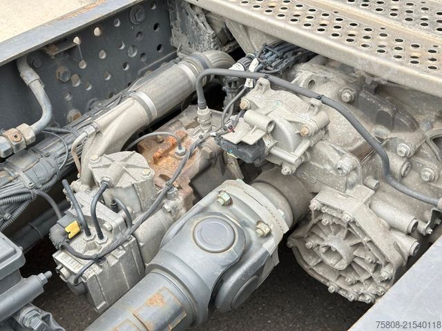 Volume tractor unit MERCEDES-BENZ Actros 1845 X-LOW Retarder 2Tanks ACC