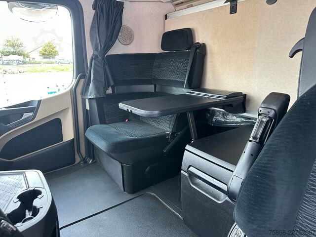 Platós teherautó MERCEDES-BENZ 2653 L 6x4 Actros 5 HiabXHipro232ES6 bis 16.90m