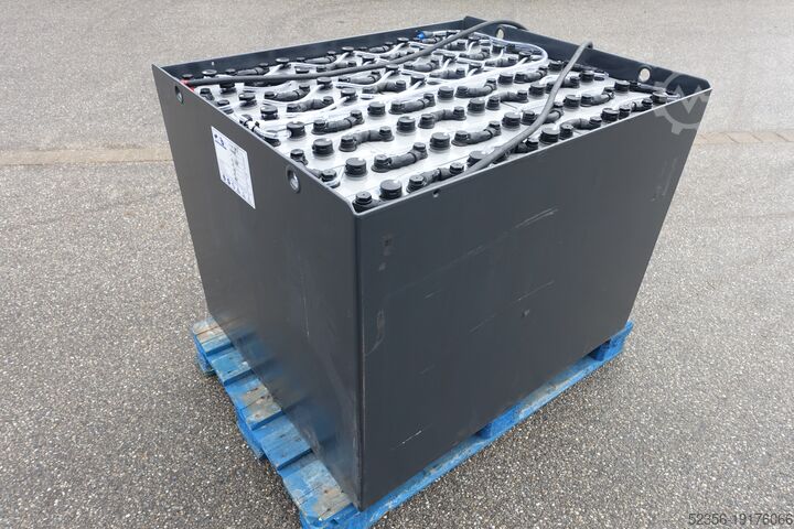 Batterie de chariot élévateur IBV Staplerbatterie Solar Gabelstapler 80v 5PzS700 98% Baujahr 2021