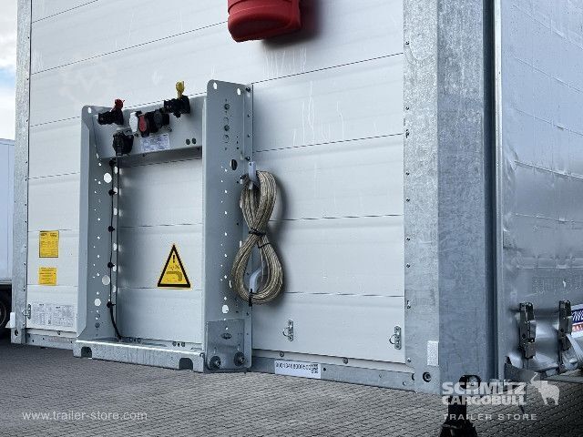 Brandalı açık yarı römork Schmitz Cargobull Curtainsider Mega Getränke