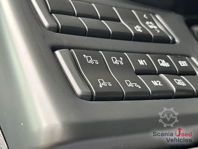 Gevaarlijke stoffen vrachtwagen Scania R 450 A4x2NB RETARDER DIFF-L KIPPER HYDRO ADR-FL