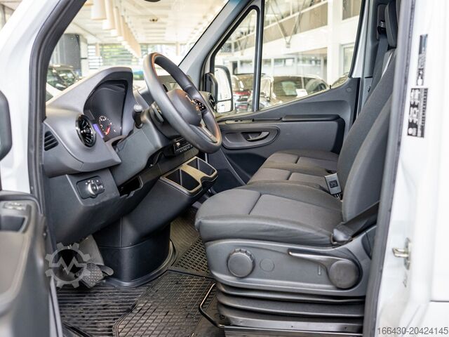 Dodávka s vysokou střechou Mercedes-Benz Sprinter 315 CDI Kasten L2H2 AHK Stdhz. Navi