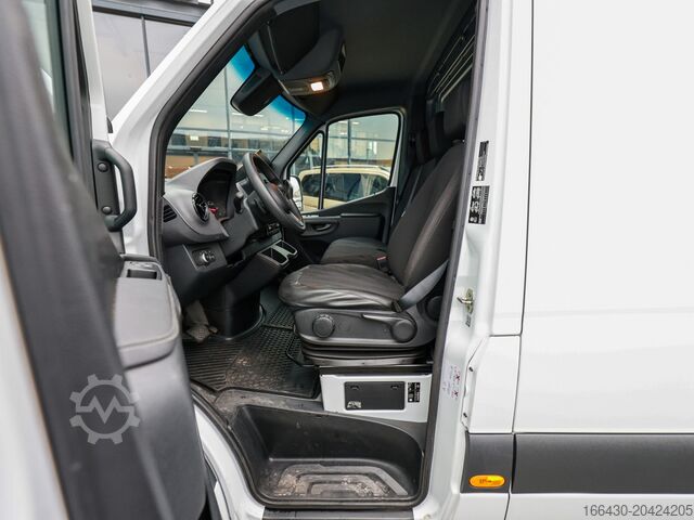 Komercijalno vozilo sa visokim krovom Mercedes-Benz Sprinter 315 CDI Kasten L2H2 AHK Stdhz. Navi