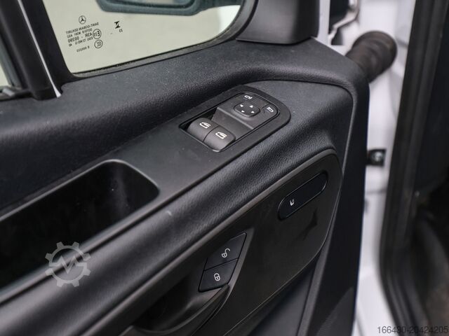 Komercijalno vozilo sa visokim krovom Mercedes-Benz Sprinter 315 CDI Kasten L2H2 AHK Stdhz. Navi