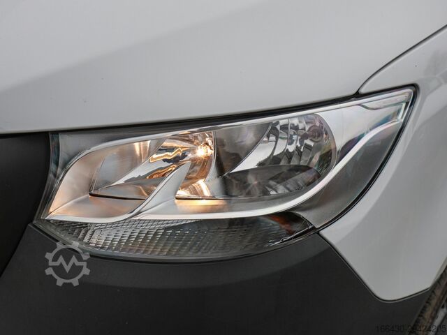 Komercijalno vozilo sa visokim krovom Mercedes-Benz Sprinter 315 CDI Kasten L2H2 AHK Stdhz. Navi
