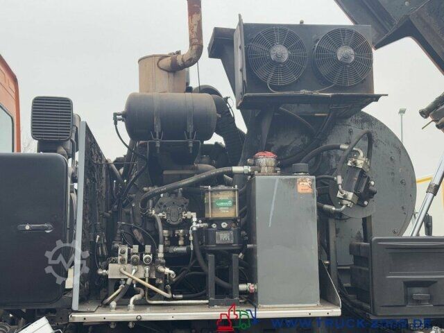 Veegmachine Mercedes-Benz 1833 Bucher Optifant 70 Separat Motor EasyDrive