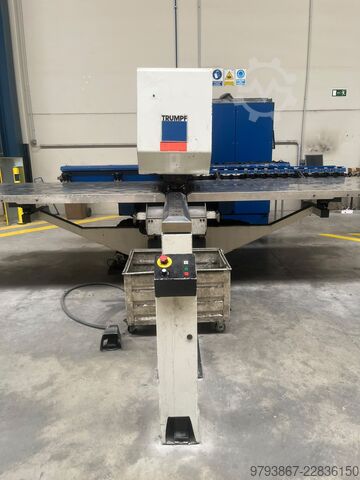 Punzonatrice TRUMPF TRUMATIC 200