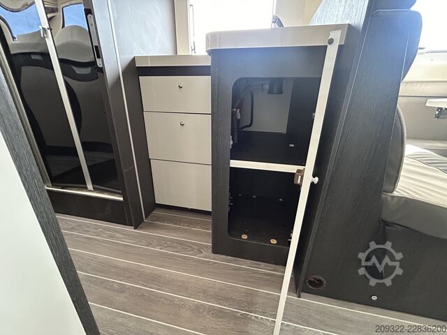 Caravan/camper Roller Team Kronos 284M del 2025 | Automatico | Posti letto: 5