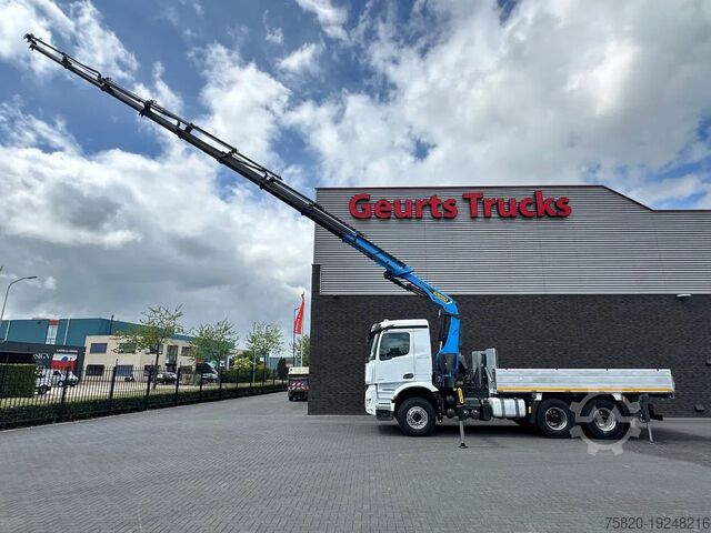 Vrachtwagen met kraan Mercedes-Benz Arocs 3351 963-2-E 6X4 KIPPER / TIPPER + PALFIN...