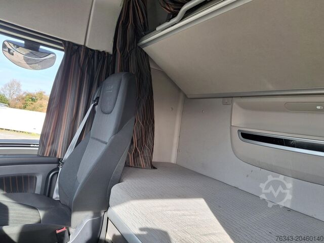 Teherautó-pótkocsi szerelvény DAF XF 480 FA - E6 + REMORQUE