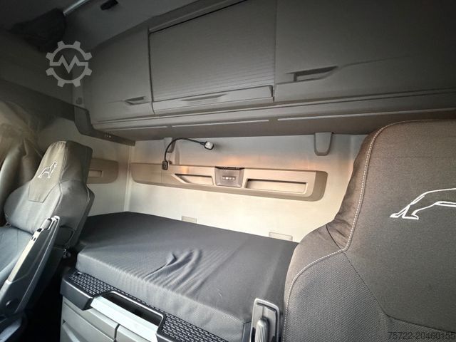 Kampós konténerszállító teherautó MAN TGX 26.520 6x2-4 LL Abroller Hyva Titanium