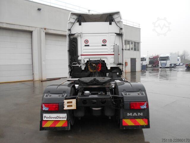 Standardowy ciągnik siodłowy MAN TGX 18.500