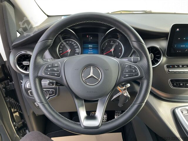 Kleinbus Mercedes-Benz V 250 d Edition 4x4 AMG Luft LED AHK Liege Leder Tisch