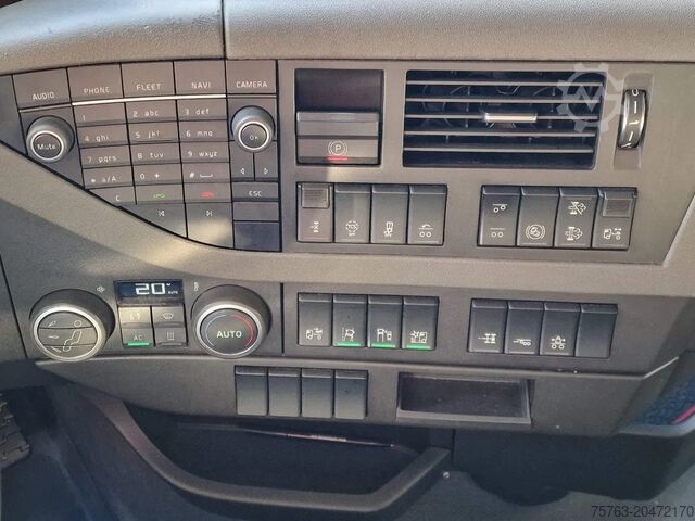 Standart-SZM Volvo FH 13.500 Globetrotter XL 6x2 - Full air - 3.20...