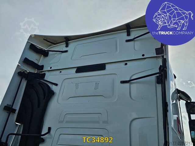  Renault T 520