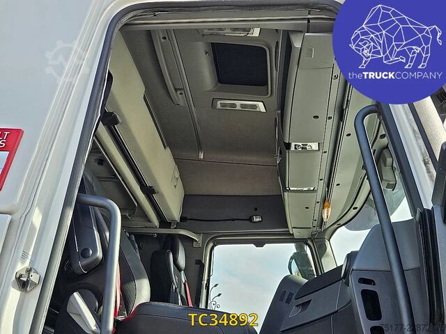  Renault T 520
