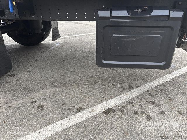 Open semitrailer with tarp Schmitz Cargobull Semitrailer Curtainsider Standard