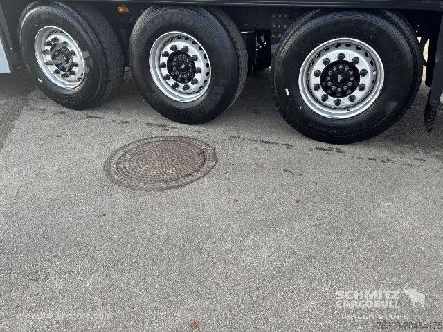 Open semitrailer with tarp Schmitz Cargobull Semitrailer Curtainsider Standard