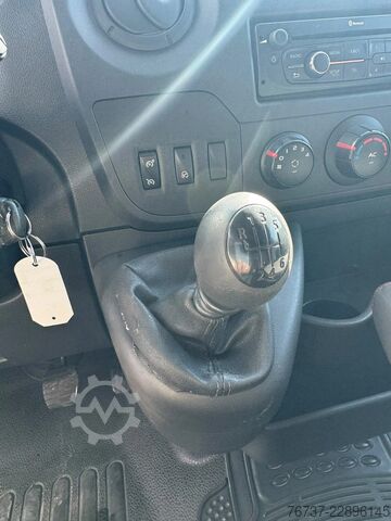 Ambulanza Renault Master **EURO 5-BELGIAN ORIGINE-AIRCO**