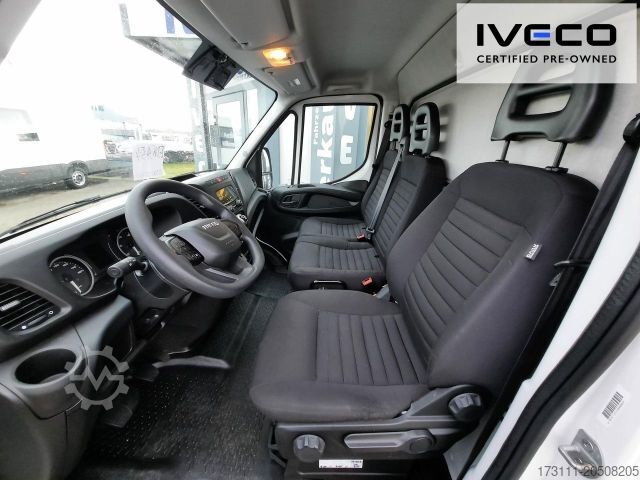 Vrachtwagen met bakwagen IVECO Daily 35C16H Koffer LBW / Klima