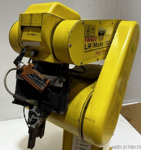 Industrial robot FANUC LR Mate 100i