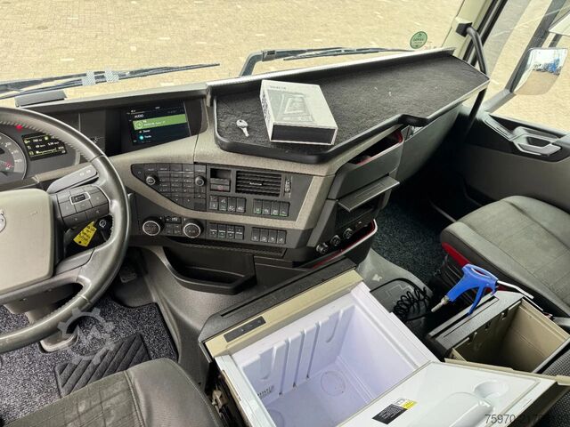 Standard-SZM Volvo FH 460 4x2 2018 iParkCool Tacho V2