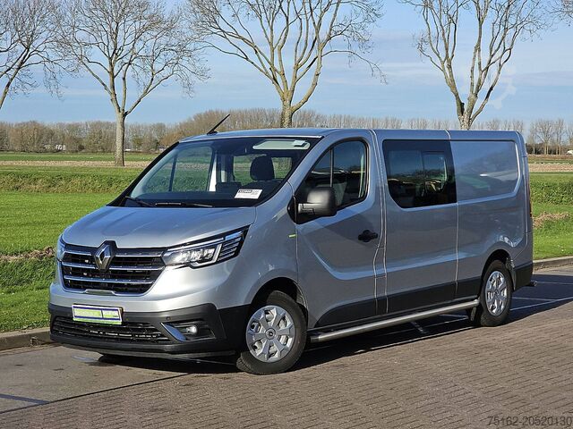 Camioneta familiar de techo alto RENAULT TRAFIC 2.0 DCI L2 Dubbel Cabine NAP