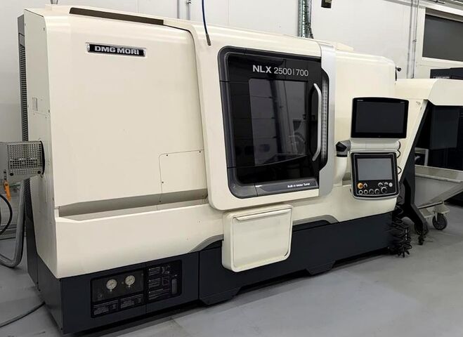 CNC strugarsko-glodački centar DMG Mori NLX 2500/700